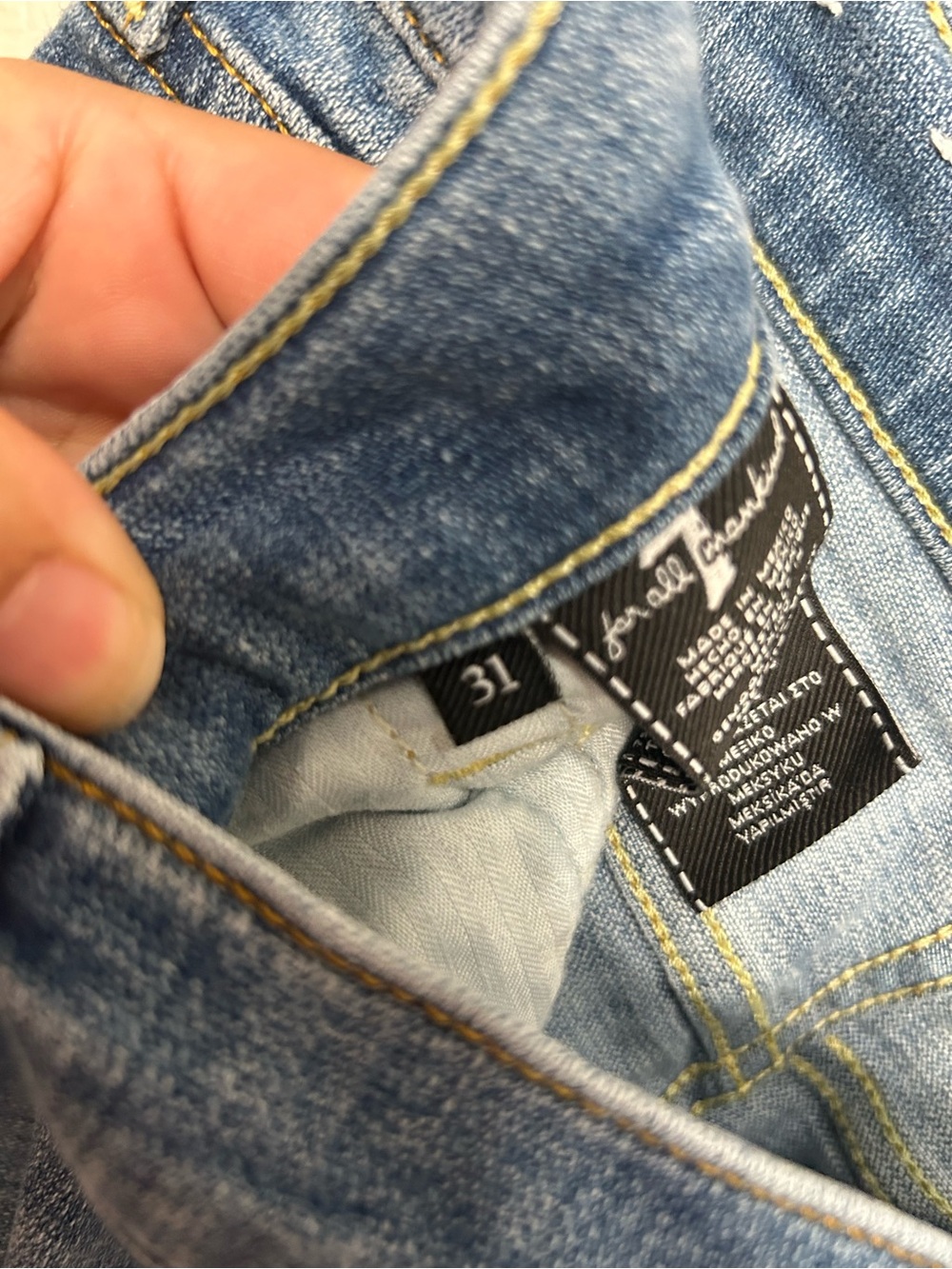 7 For All Mankind Luxe Vintage Light Wash Jeans Size 31 - Picture 5 of 9